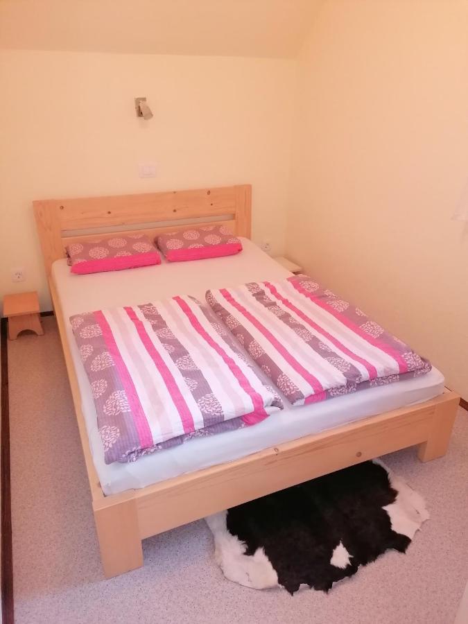 דירות Koprivnik v Bohinju Apartmaji Korosec Na Koprivniku מראה חיצוני תמונה